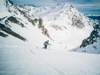 Scialpinismo, splitboard e Freeride: tour di gruppo con Guida Alpina